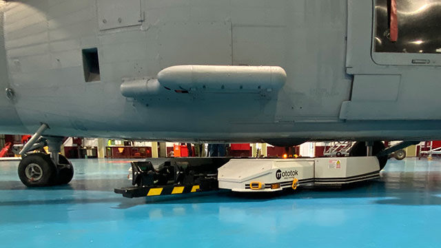 LB 7500 under a Sea Hawk