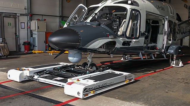 Mototok Alligator tows an Agusta Westland AW 169