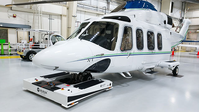 Mototok M Hangaring an AgustaWestland AW139