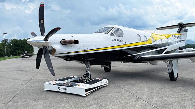 Mototok M528 in single-wheel mode with a Pilatus