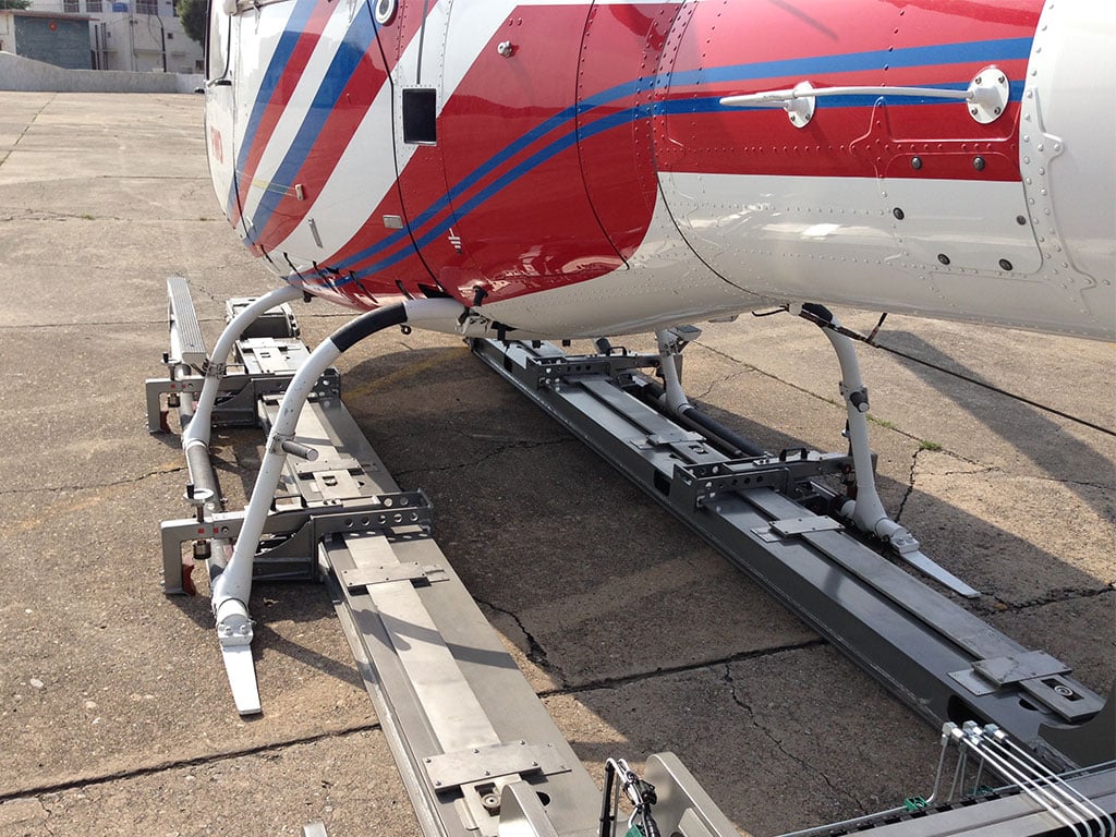 Mototok Electric tugs for skidded helicopters