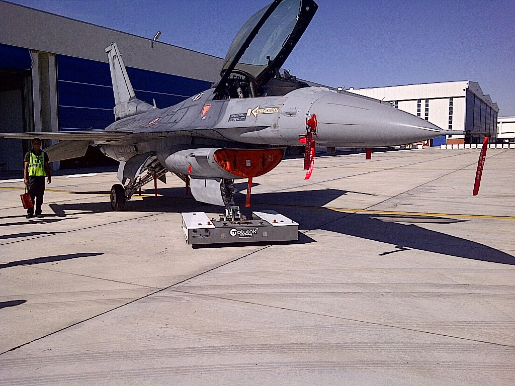 M 528 with a F16