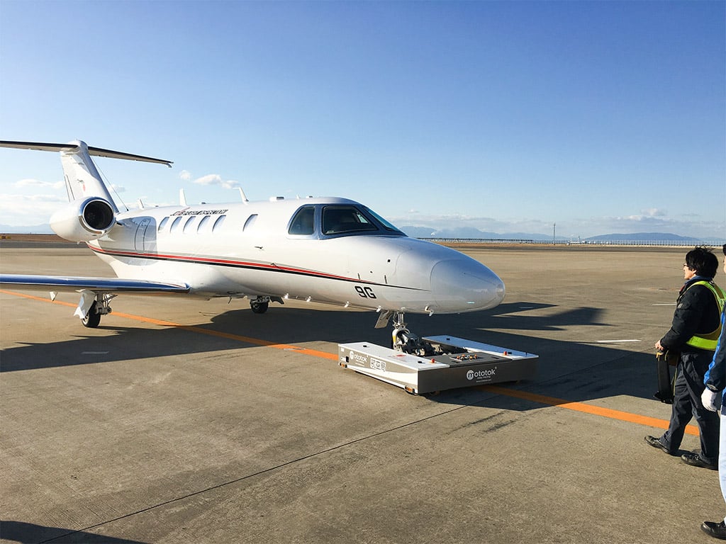 M-Series tows a Cessna Citation