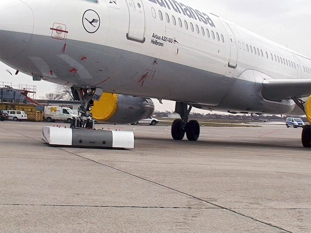 spacer-8600-airbus-a320-apron-004.jpg