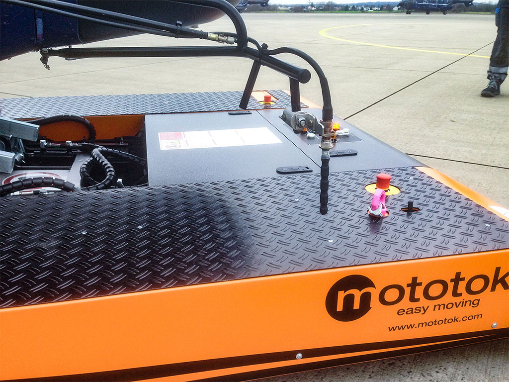 Extreme low height – no components underneath the helicopter will interfere