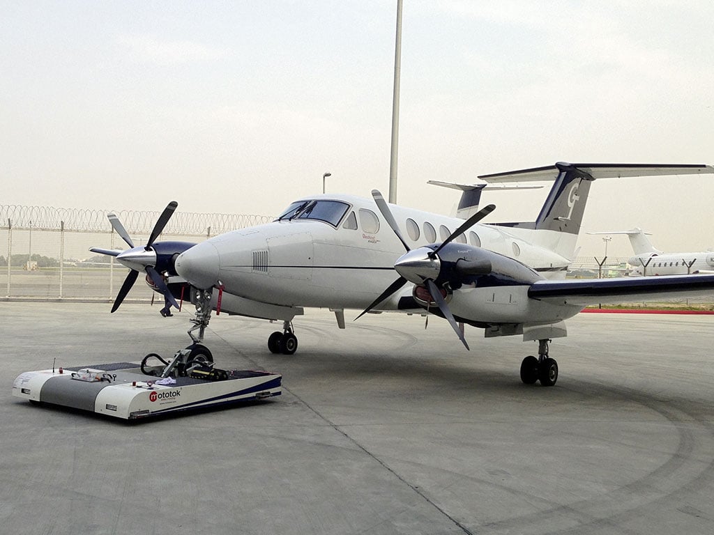 TWIN with a Hawker Beechcraft Super King Air