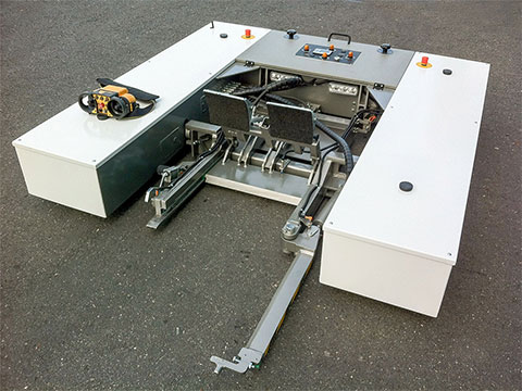 m528-001_small.jpg