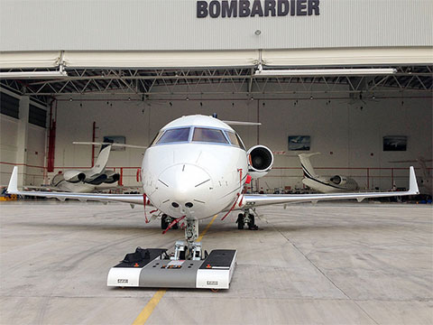 twin-bombardier-hangar-001_small.jpg