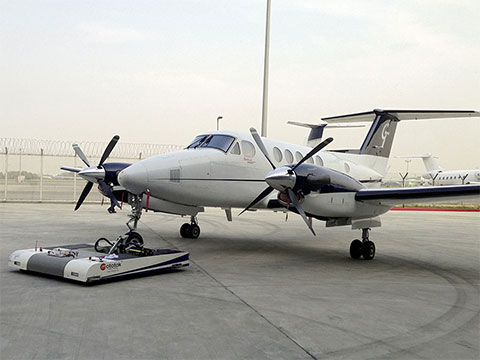 twin-hawker-beechcraft-super-king-air-200-001_small.jpg