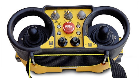 Fully equipped remote control of the M 528 Fully equipped remote control of the M 528